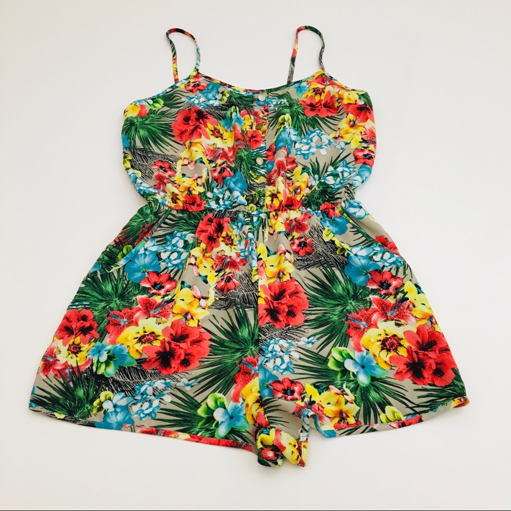 Sugarmint Hawaiian Print Shorts Romper Size Large